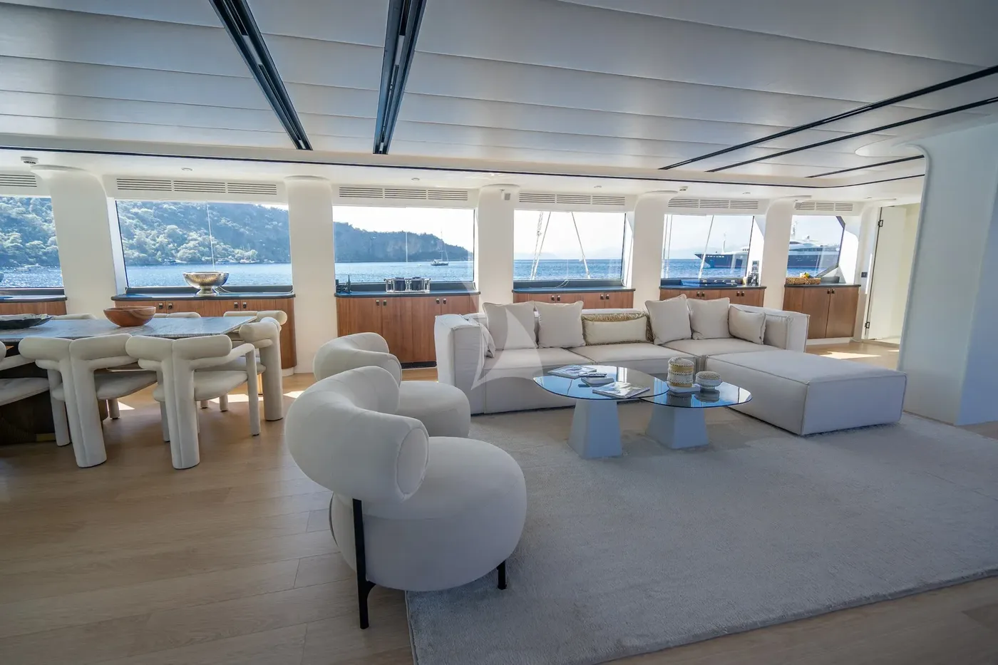DE LOVE, inside 1