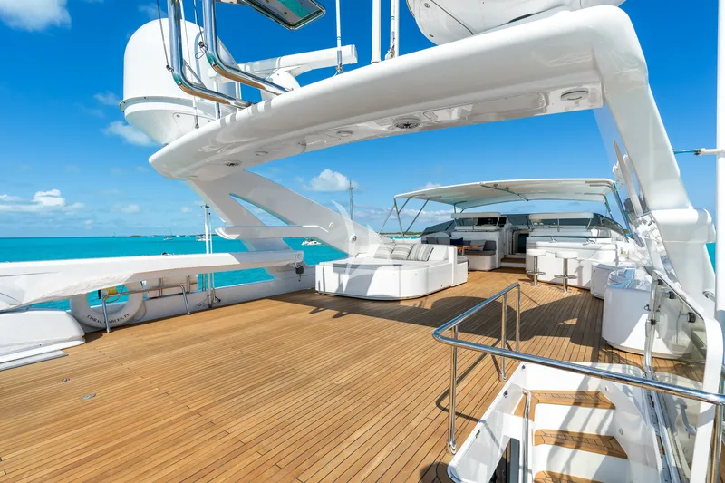 MAMBO, on deck 5