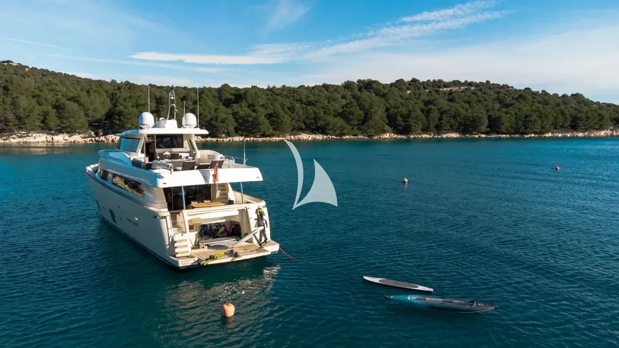 FERRETTI, photos 2