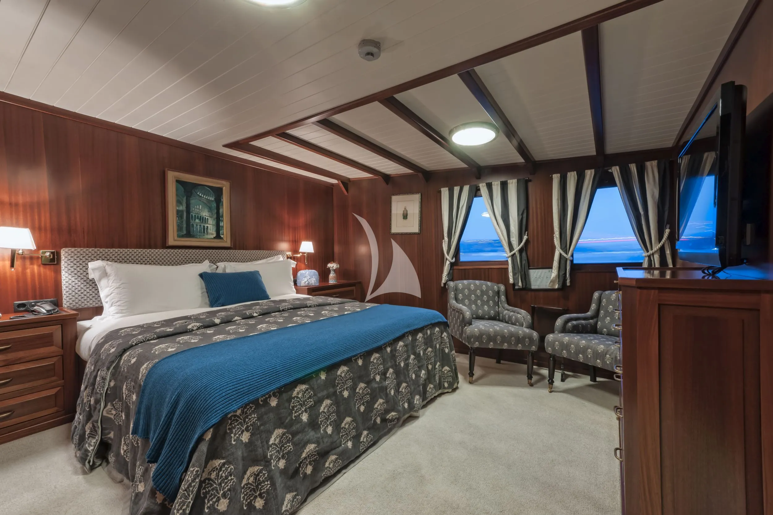 Cabin photo 2