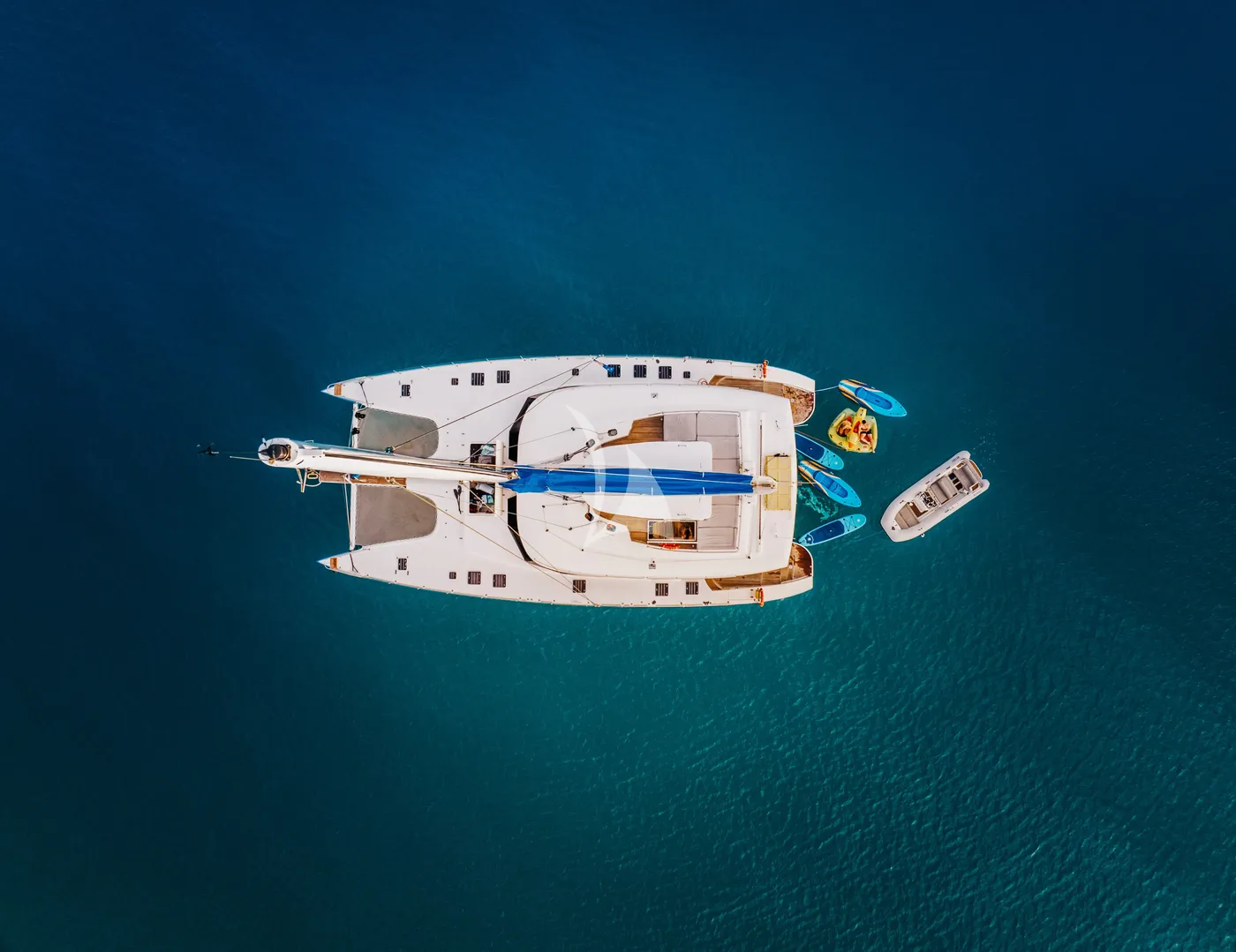 S/Y FENG, photos 2