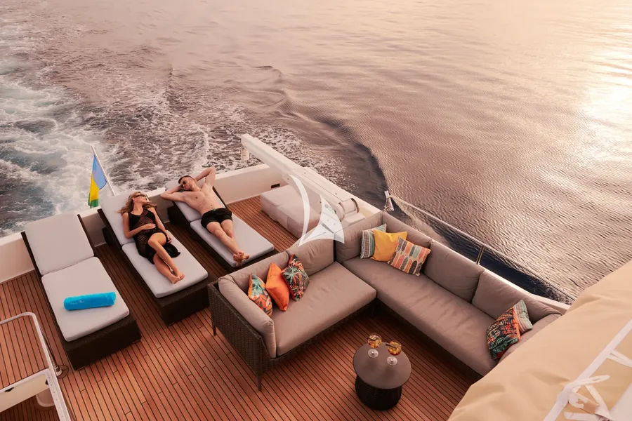 FERRETTI, photos 4
