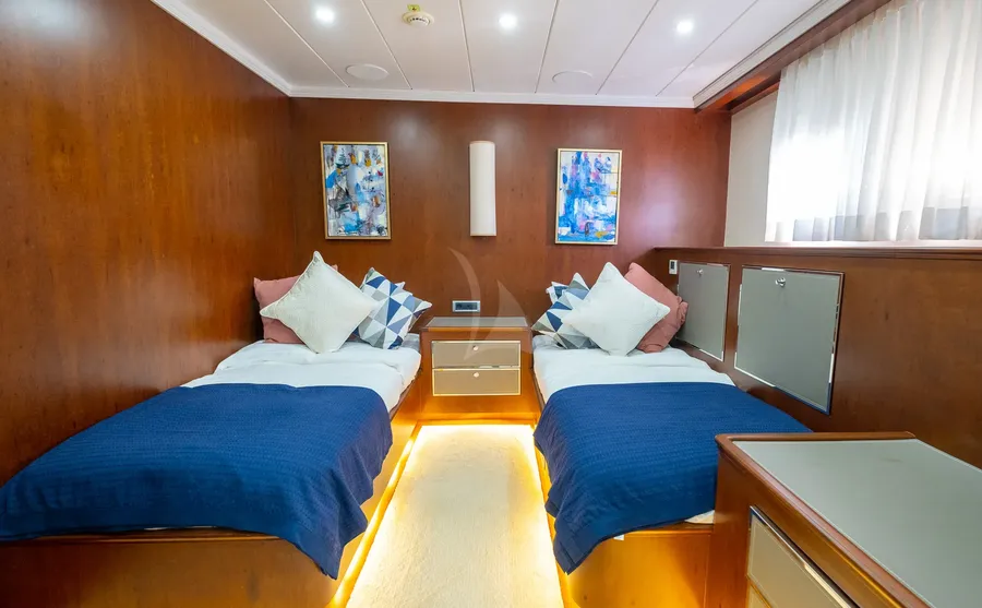 OCEAN BREEZE, photos 3