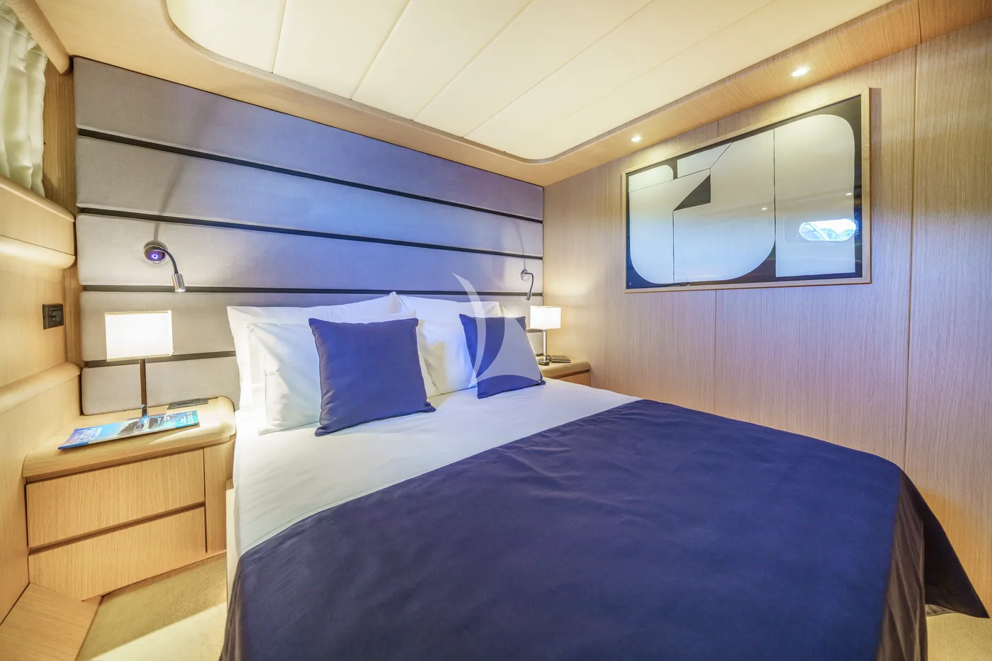 PHANTOM, cabins 1