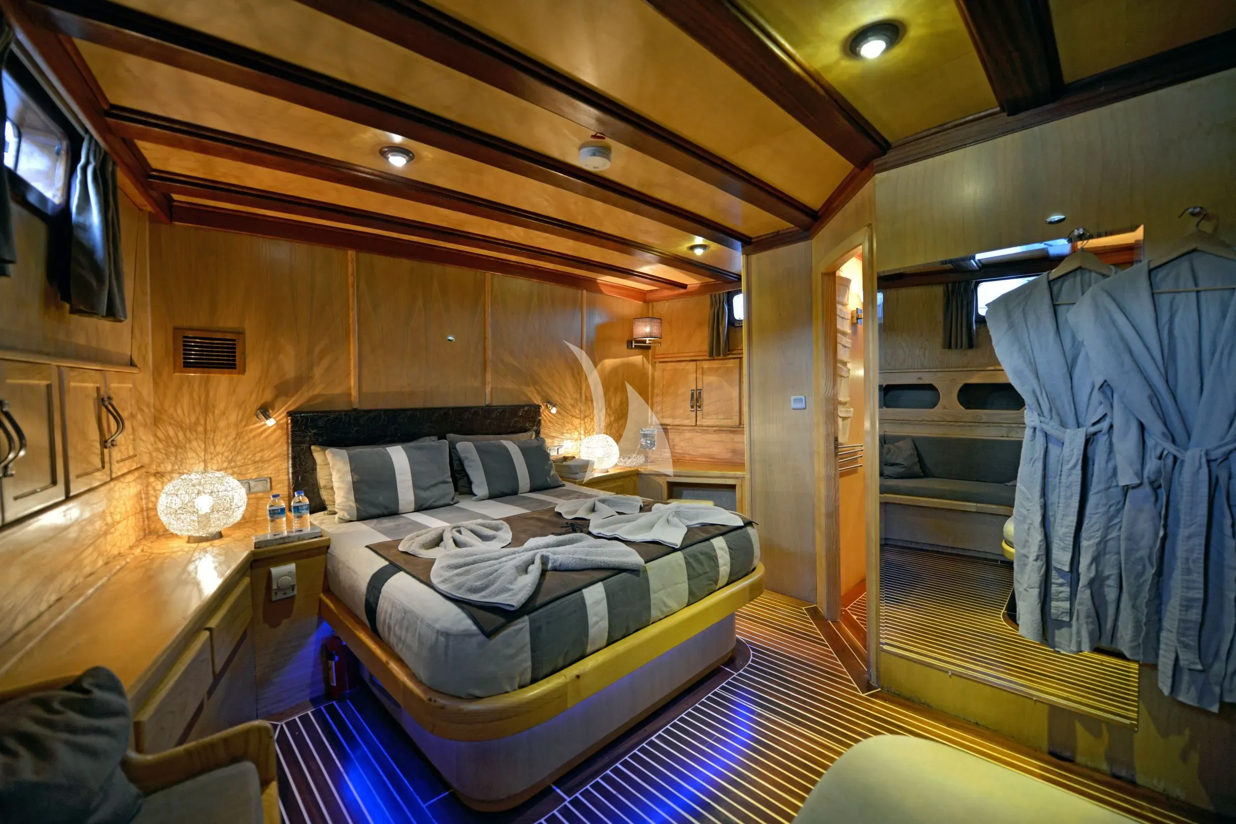 Cabin photo 1