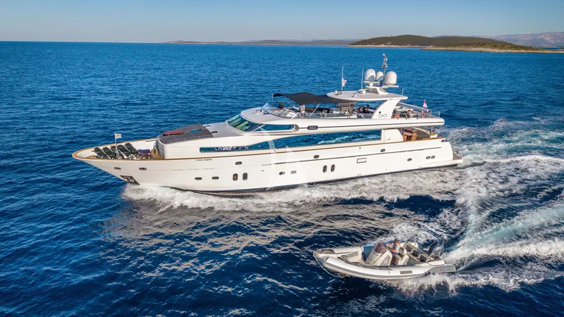 CONTE STEFANI, on deck 5