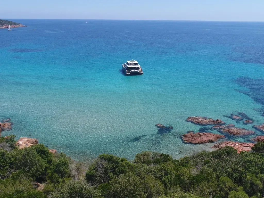 SEIYA, on deck 1
