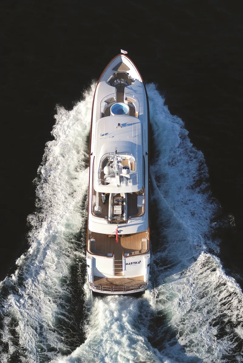 MASTEKA 2, on deck 4