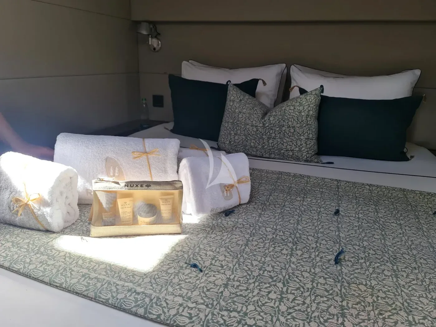 REVE BLEU, cabins 2