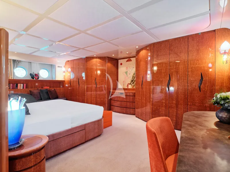 CONDOR A, cabins 5
