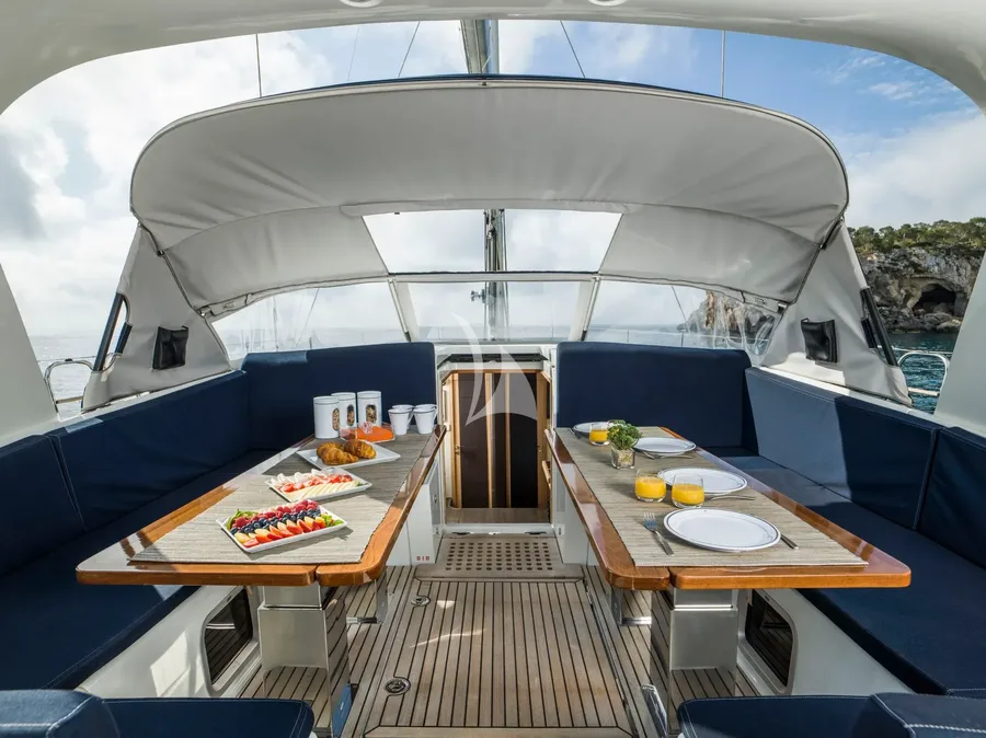 THEA, photos 1
