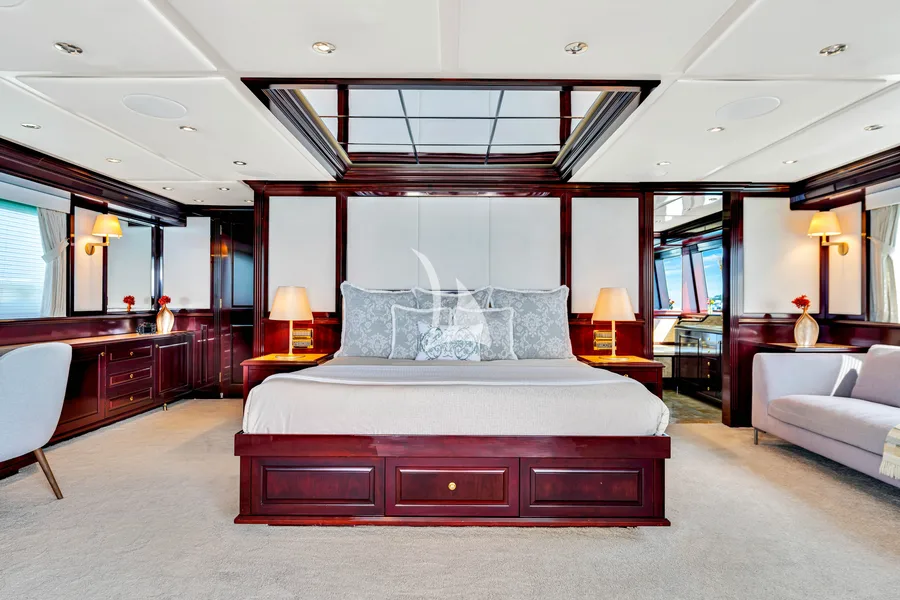SWEET CAROLINE II, photos 3