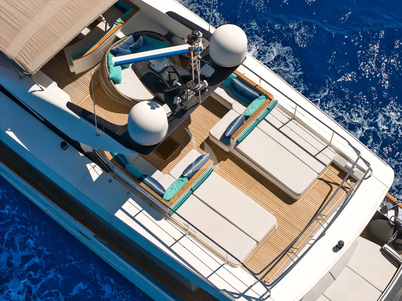 LADY EMMA, on deck 1