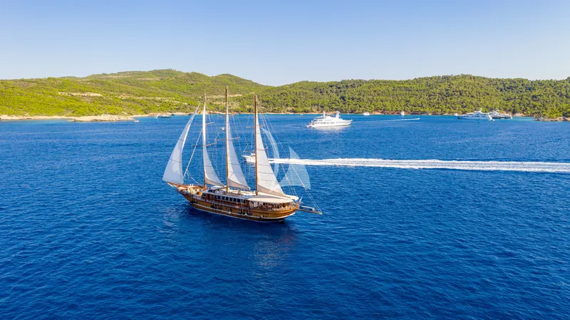 THALASSA, all photos 3