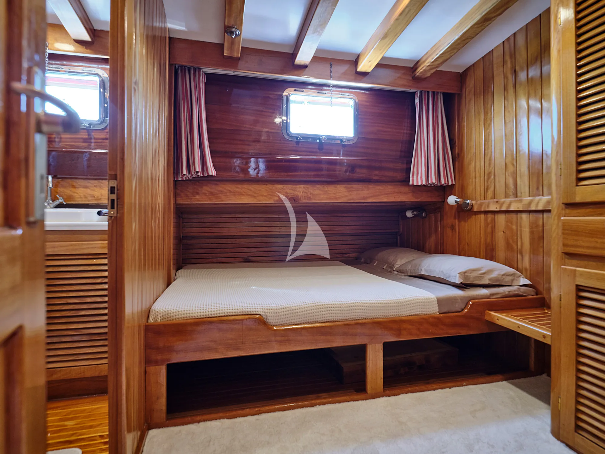 Cabin photo 1