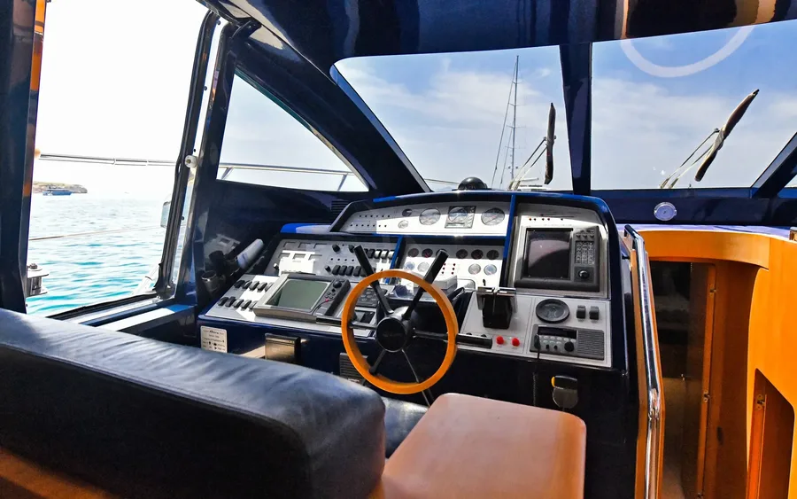 ANTAMAR II, photos 3