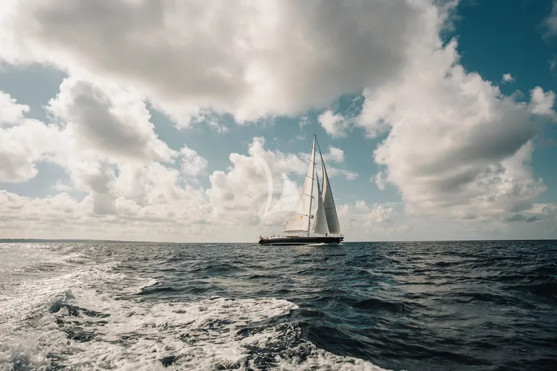 IMAGINE B, on deck 5