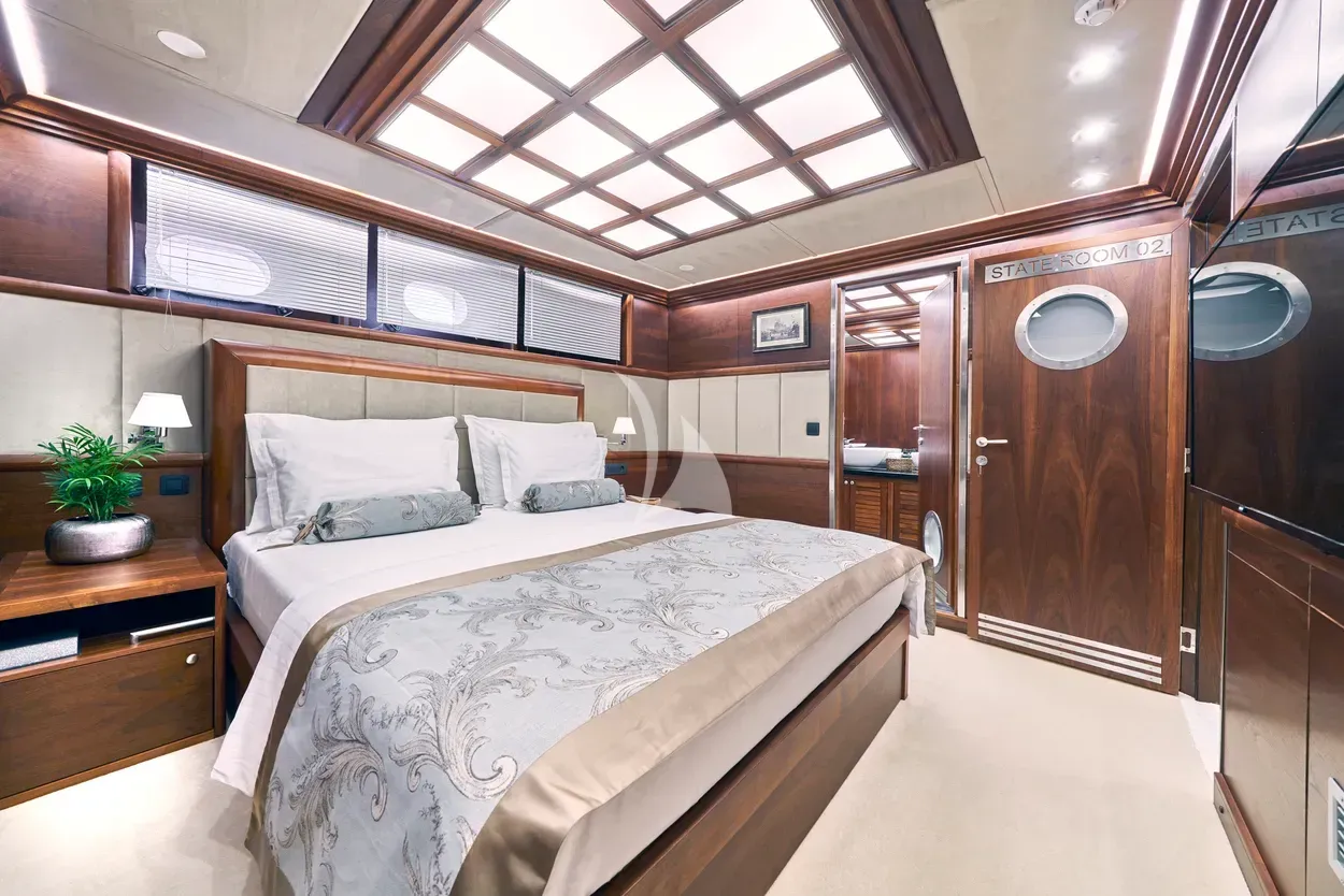 LADY GITA, more 2