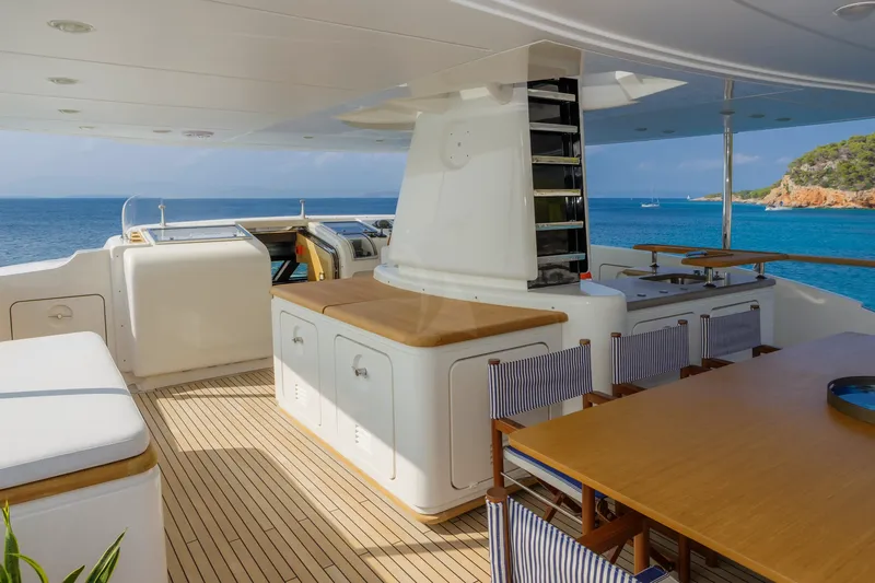 ELYSIUM, on deck 6
