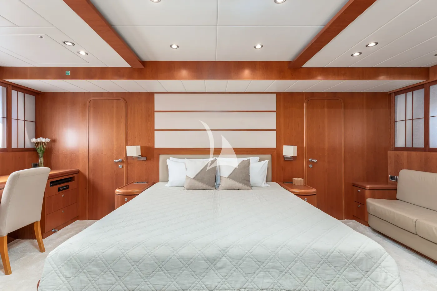 ANNABEL II, cabins 1