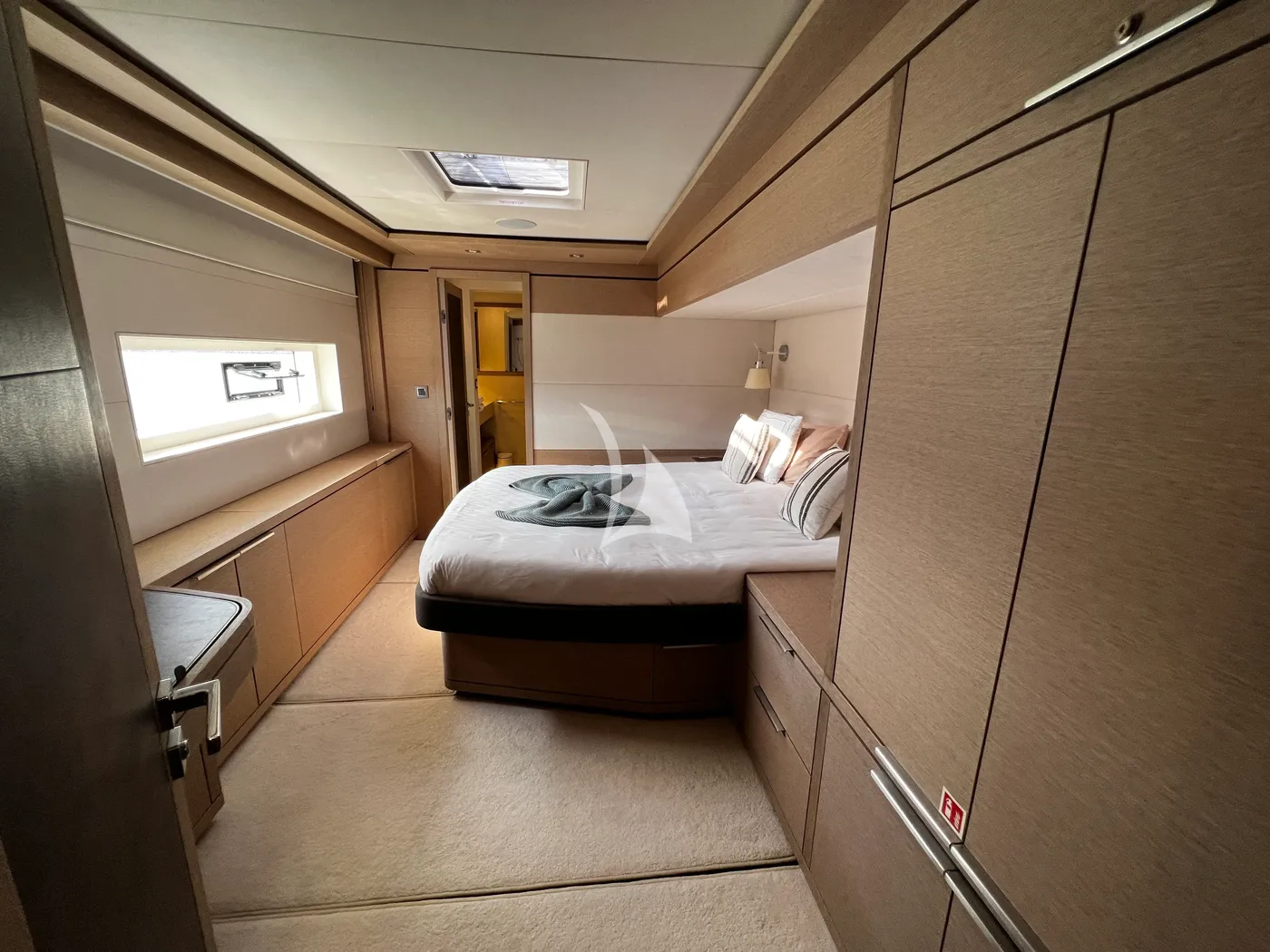 JUST MARIE 2, cabins 1