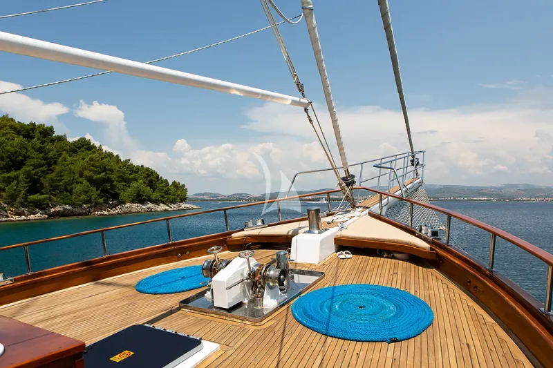 DOLCE VITA, on deck 5