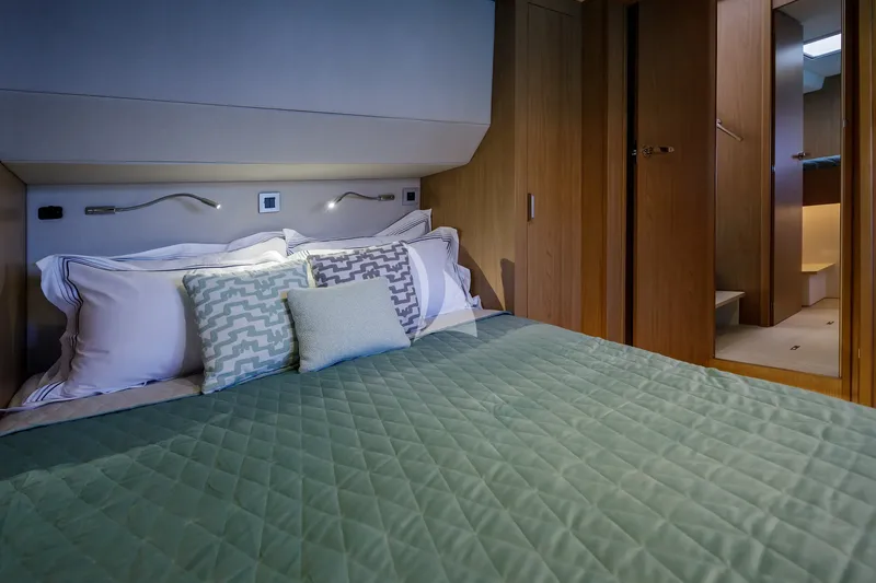 LIBRA, cabins 2