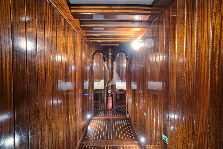 THALASSA, photos 6