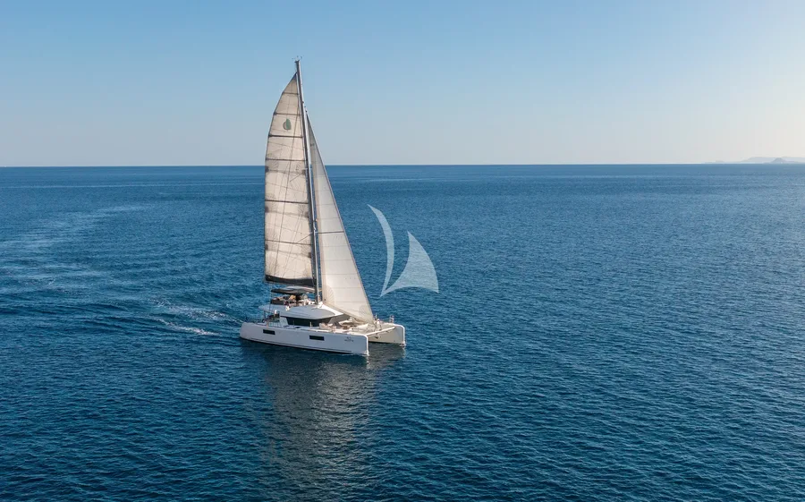 ELVIRA 52, photos 5