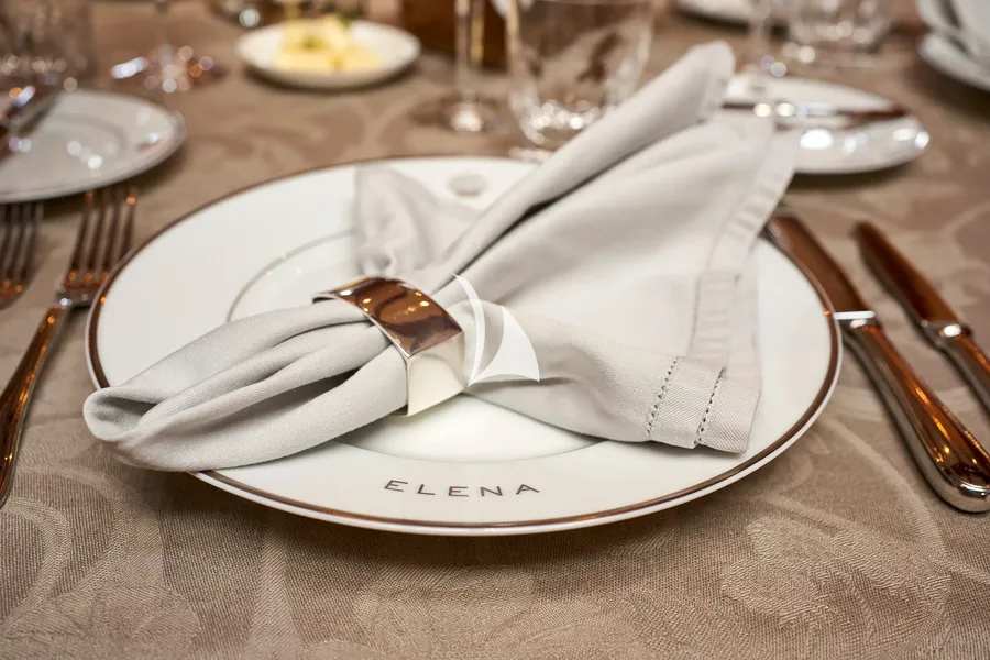 ELENA OF LONDON, photos 1