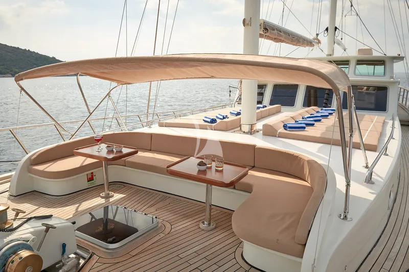 SEA BREEZE, all photos 4