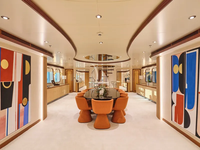 SOJO, inside 5