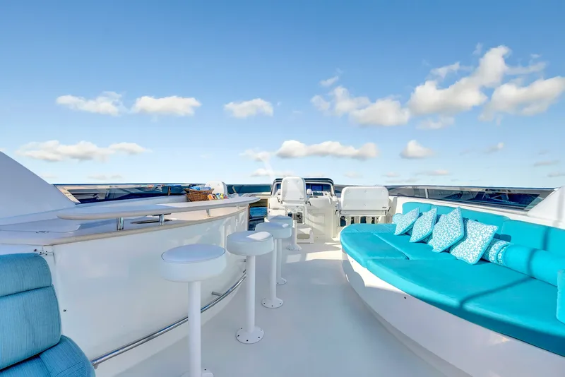 LE REVE, on deck 3