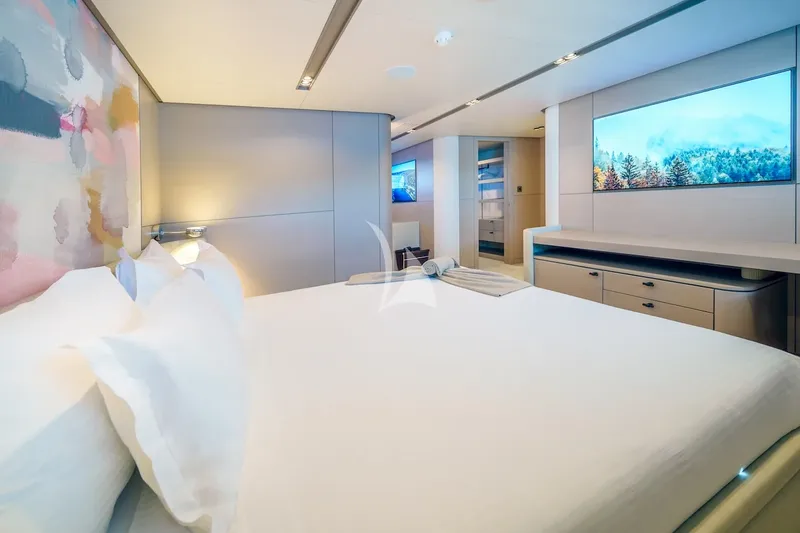 ORIY, cabins 3