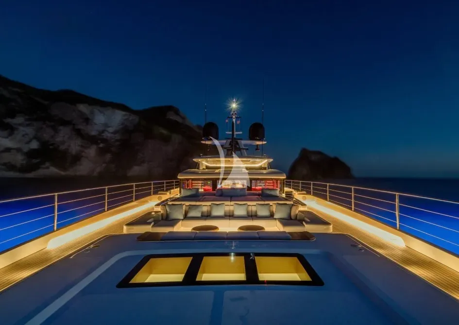 KATANA X, on deck 3