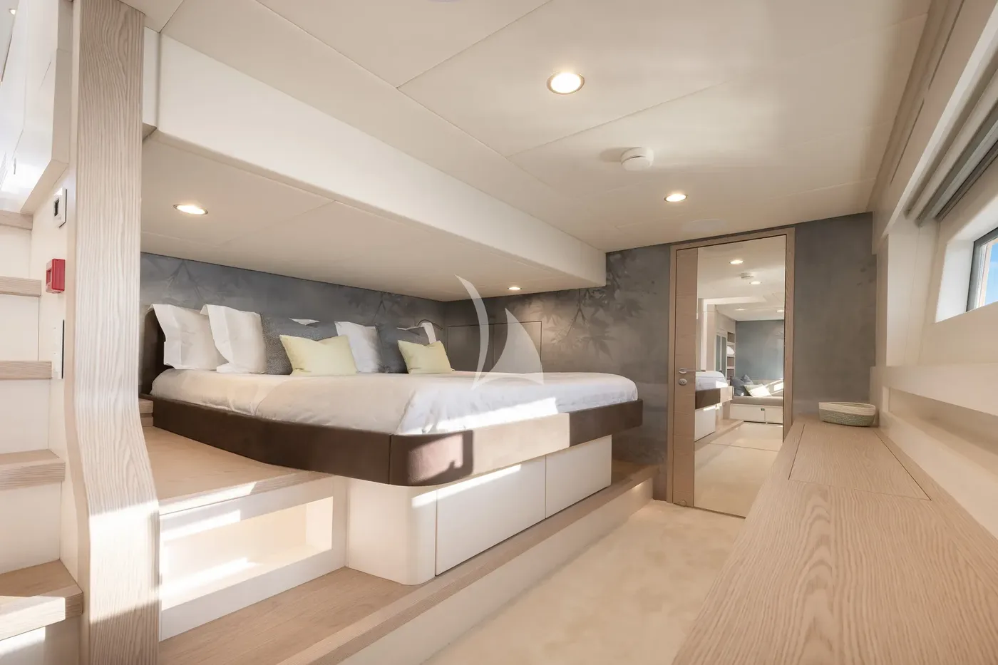 SILENT GRACE, cabins 2