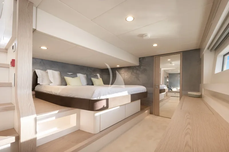 SILENT GRACE, cabins 2