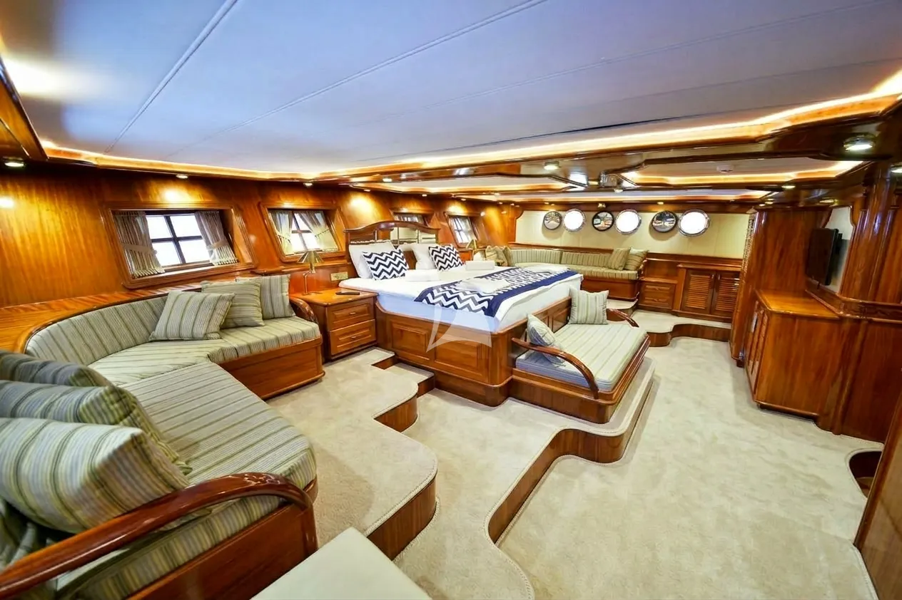 Cabin photo 2
