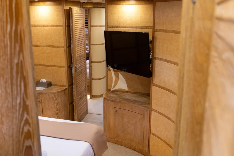 LE ONE, cabins 3