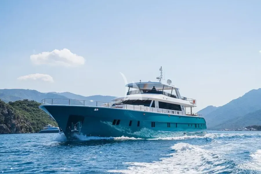 DEEP WATER, photos 1