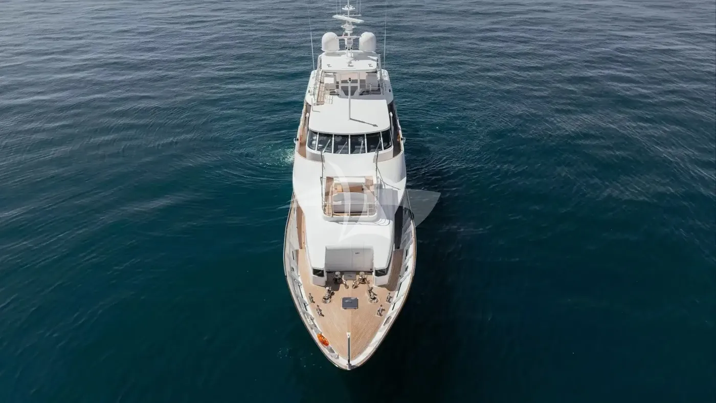 LADY IN BLUE, on deck 1