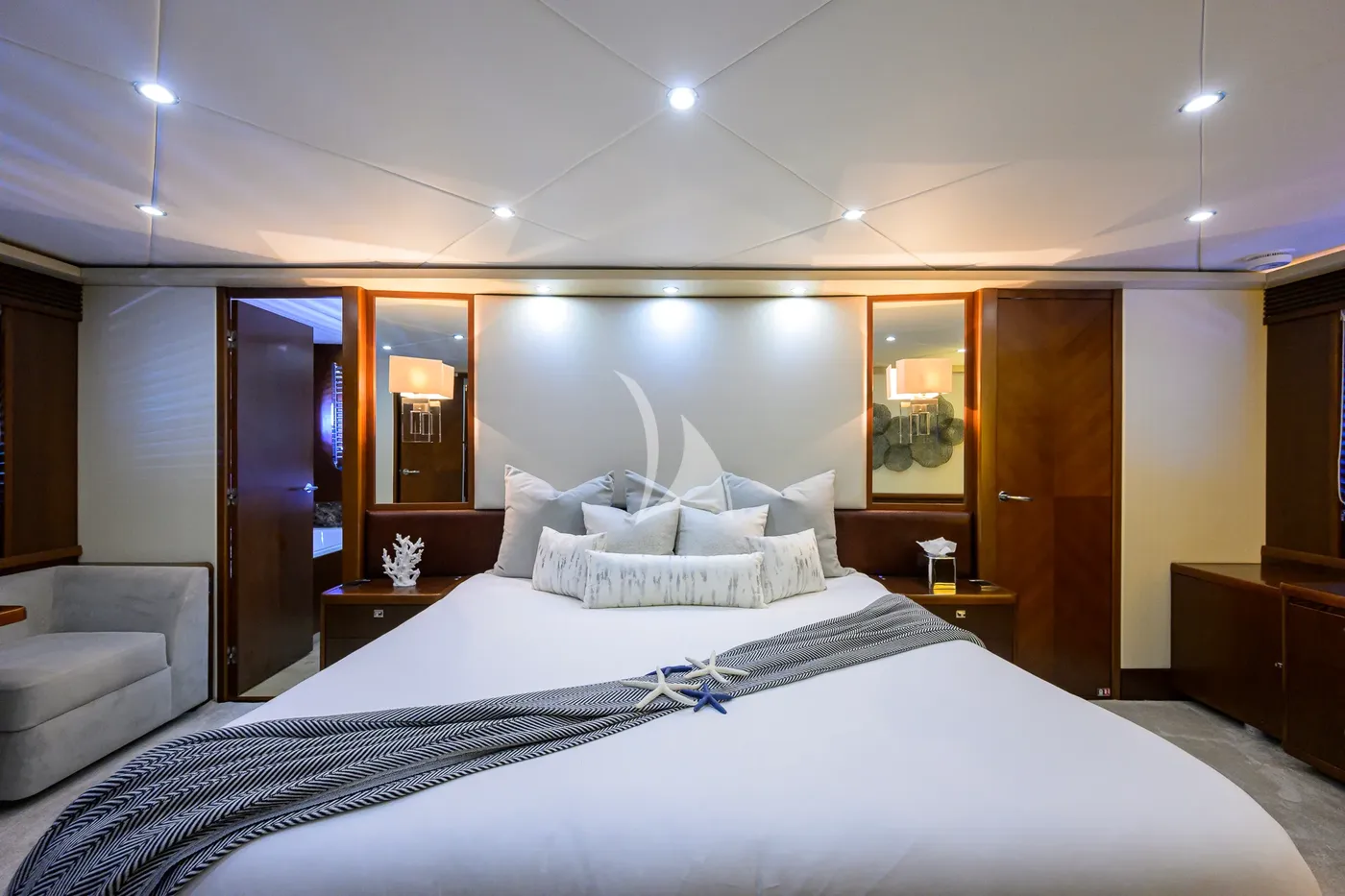 SPECTRE, cabins 2