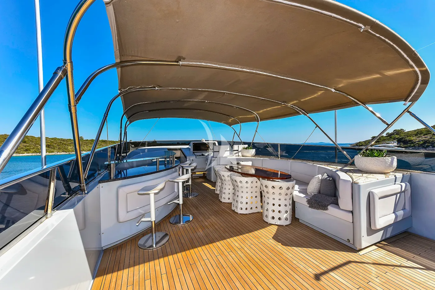 ANAVI, on deck 1