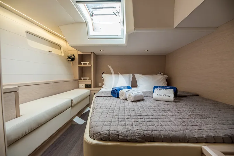 LIFE TIME, cabins 3