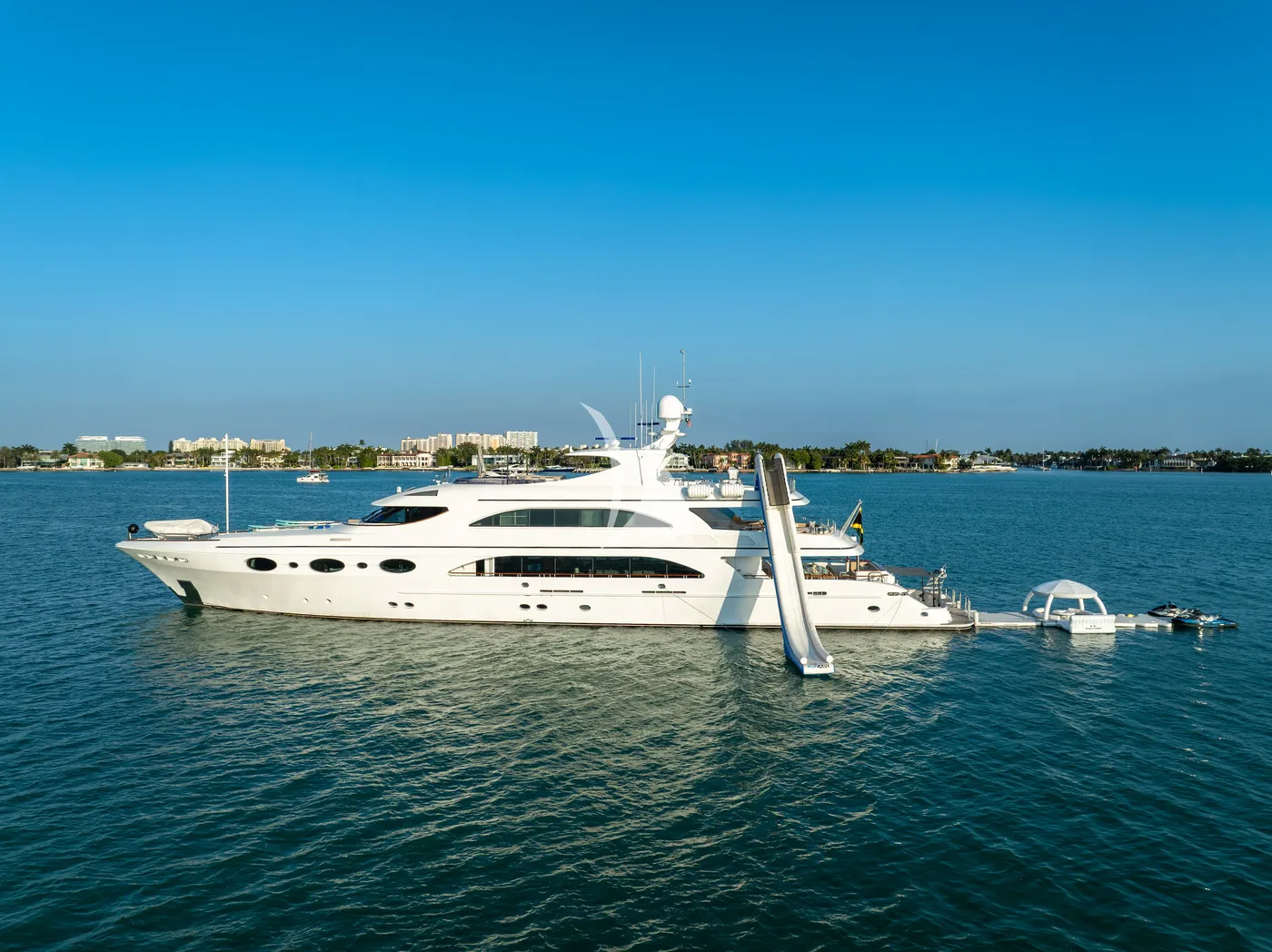 SWEET CAROLINE II, photos 1