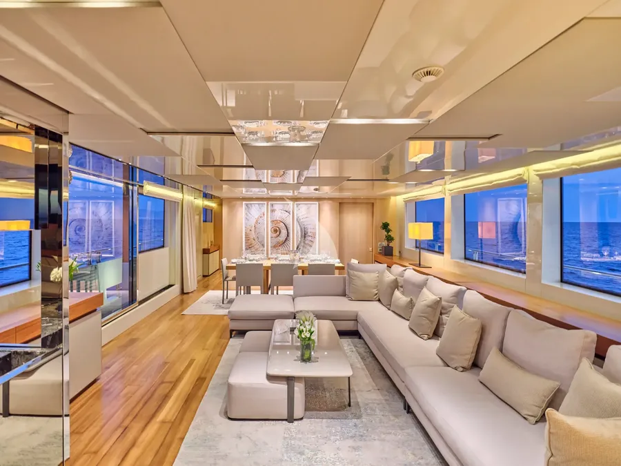 GOLDEN YACHT, photos 4