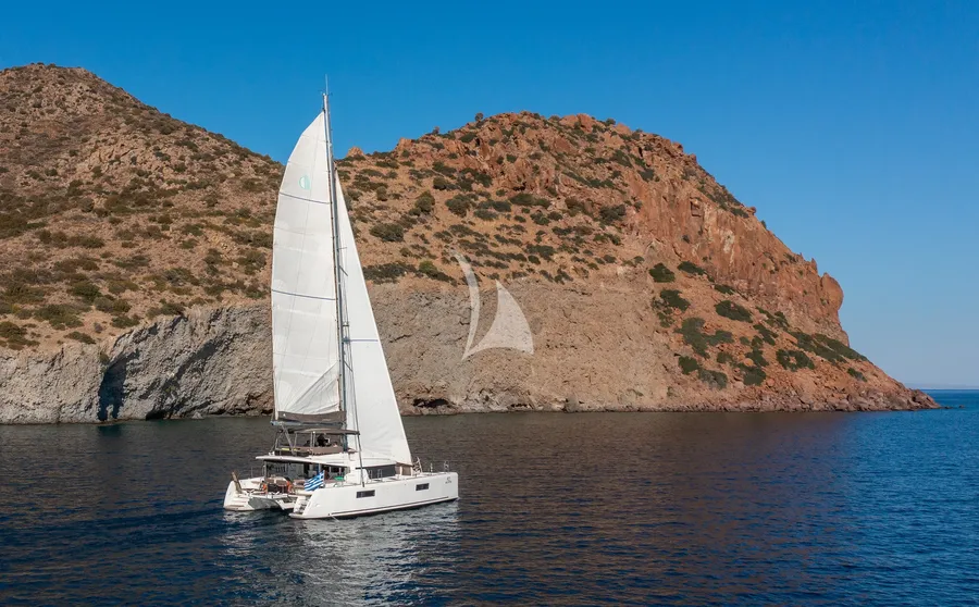 ELVIRA 52, photos 1