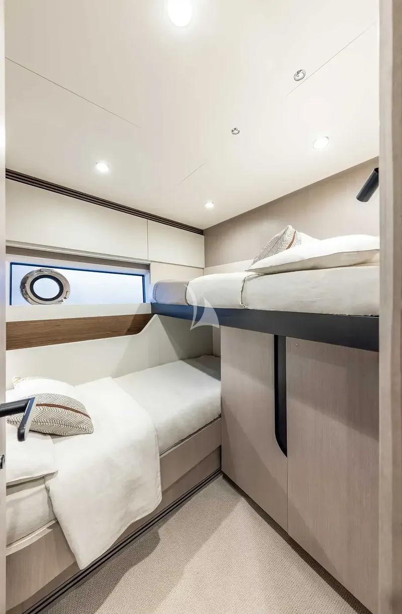 DIVINA, cabins 6