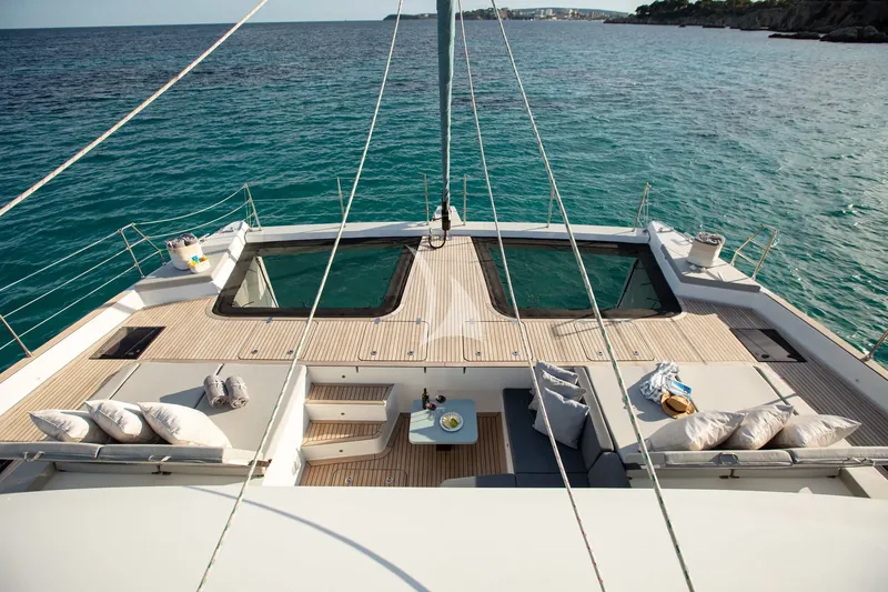 SUNBREEZE, on deck 6