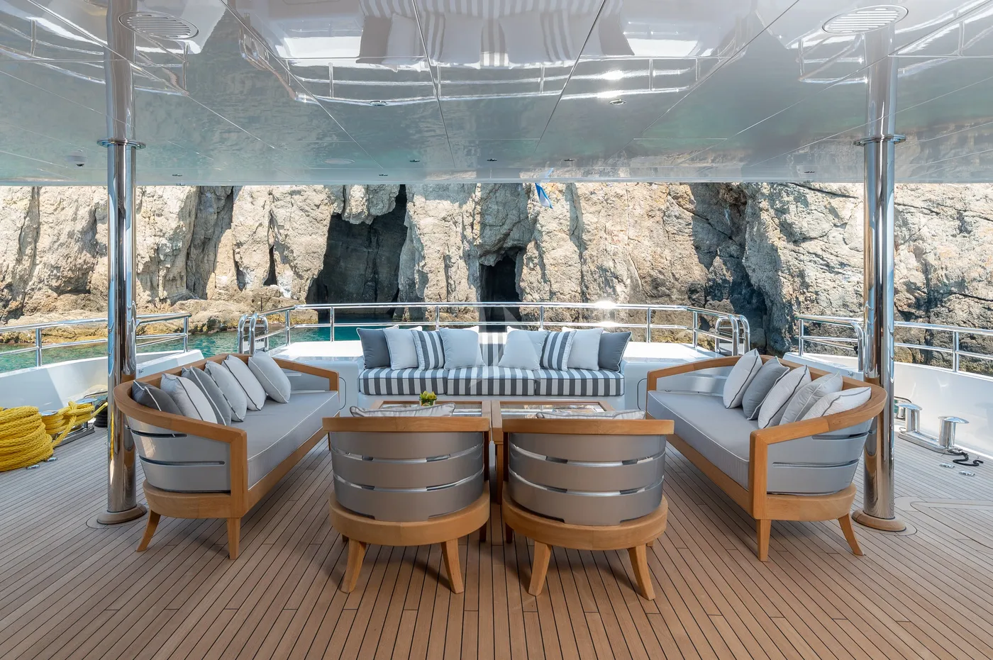 BOJI, inside 1